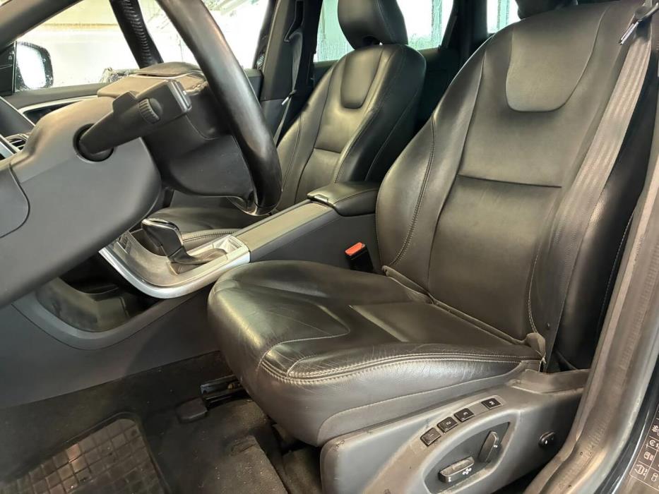 VOLVO XC60 2017