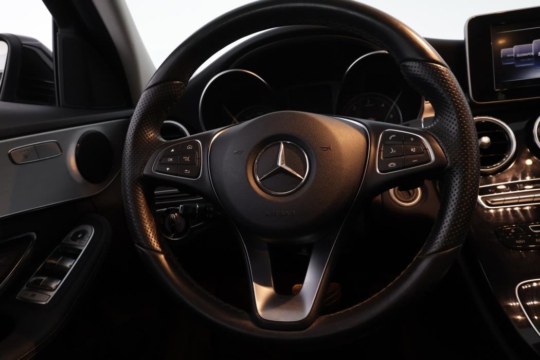 MERCEDES-BENZ C 2016