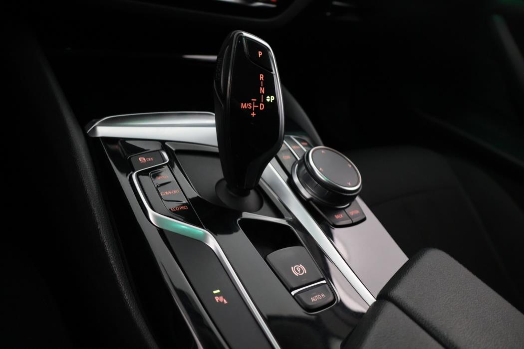 BMW 520 2019