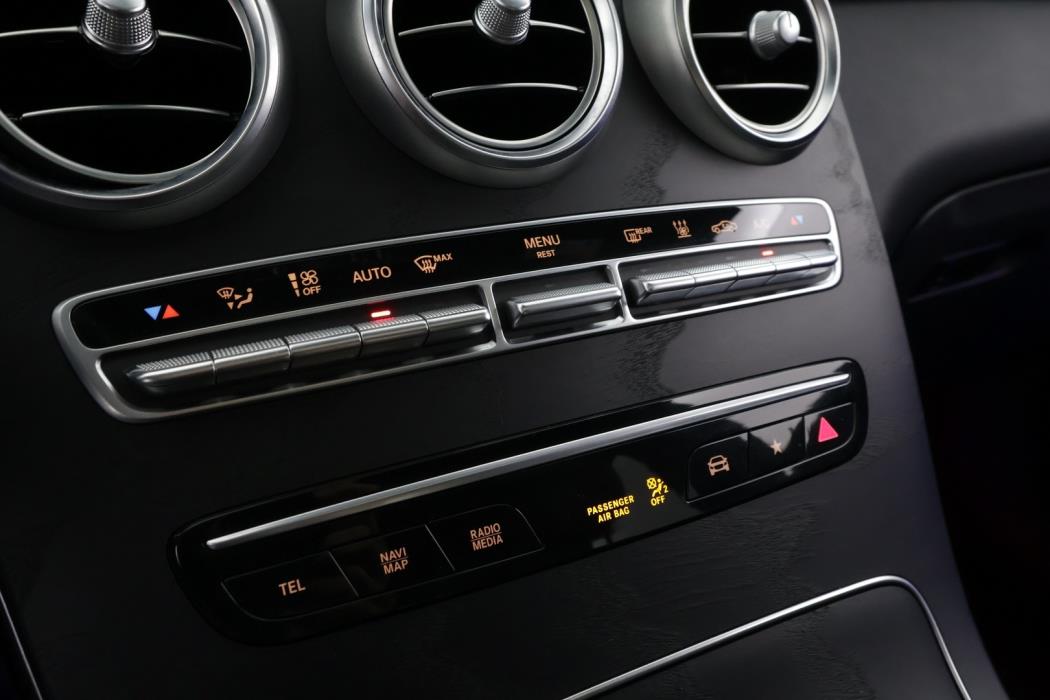 MERCEDES-BENZ GLC 2021