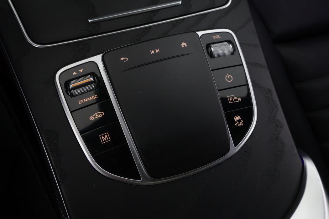 MERCEDES-BENZ GLC 2021