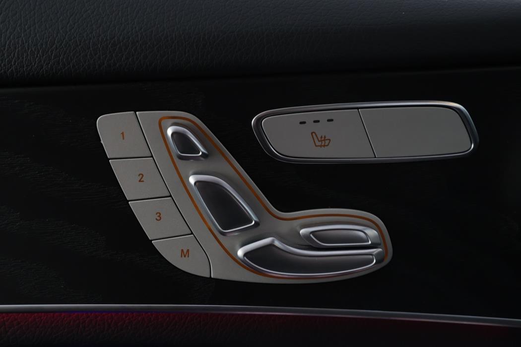 MERCEDES-BENZ GLC 2021