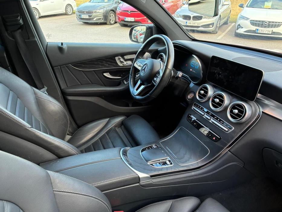 MERCEDES-BENZ GLC 2021