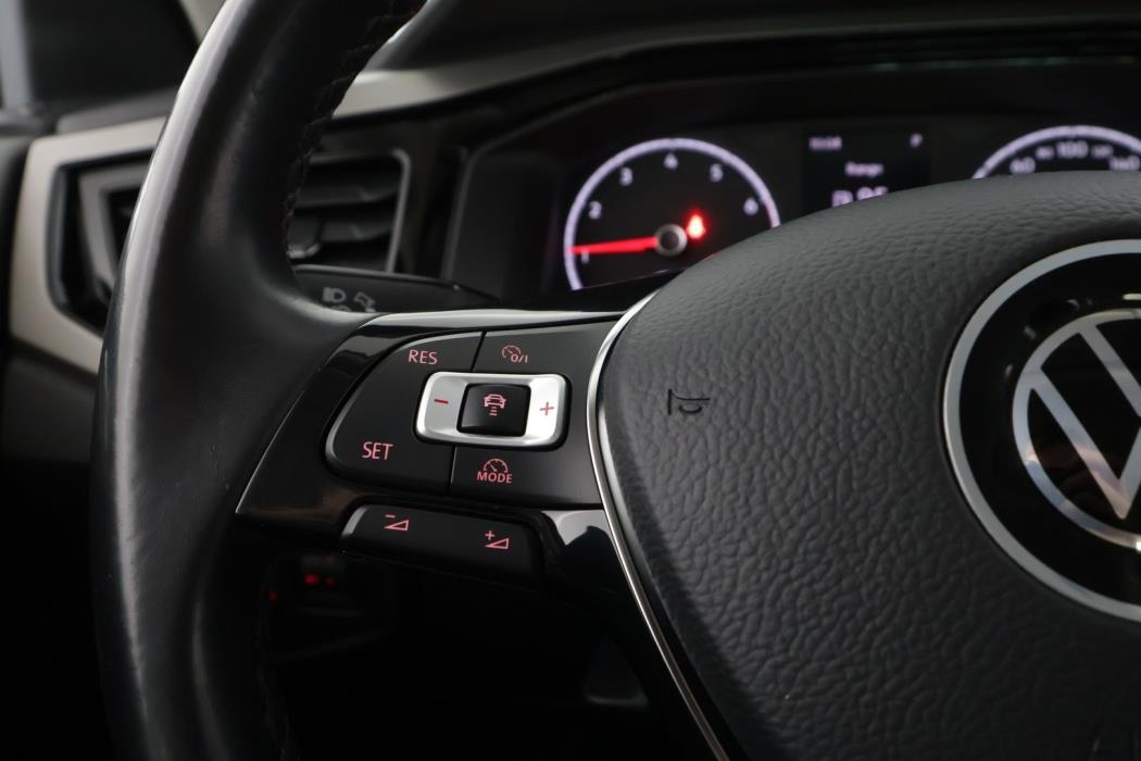 VOLKSWAGEN Polo 2021