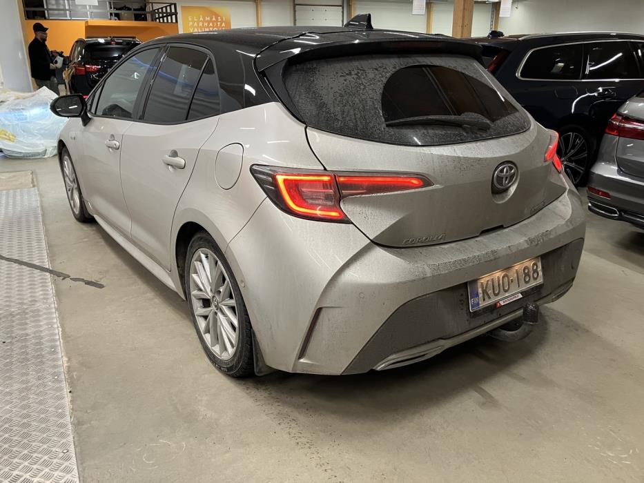 TOYOTA Corolla 2021