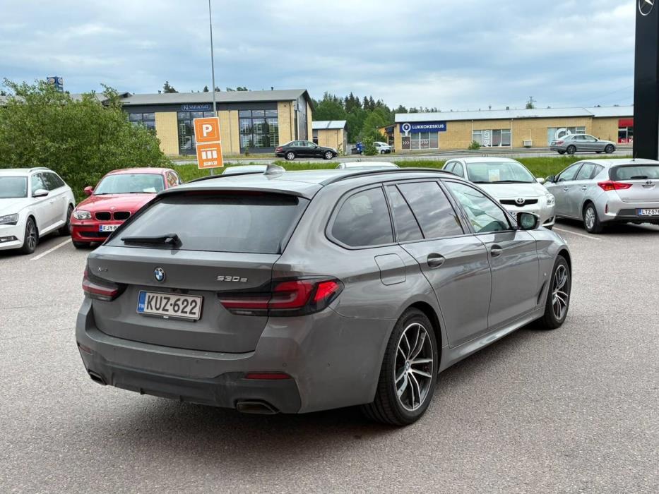 BMW 530 2021