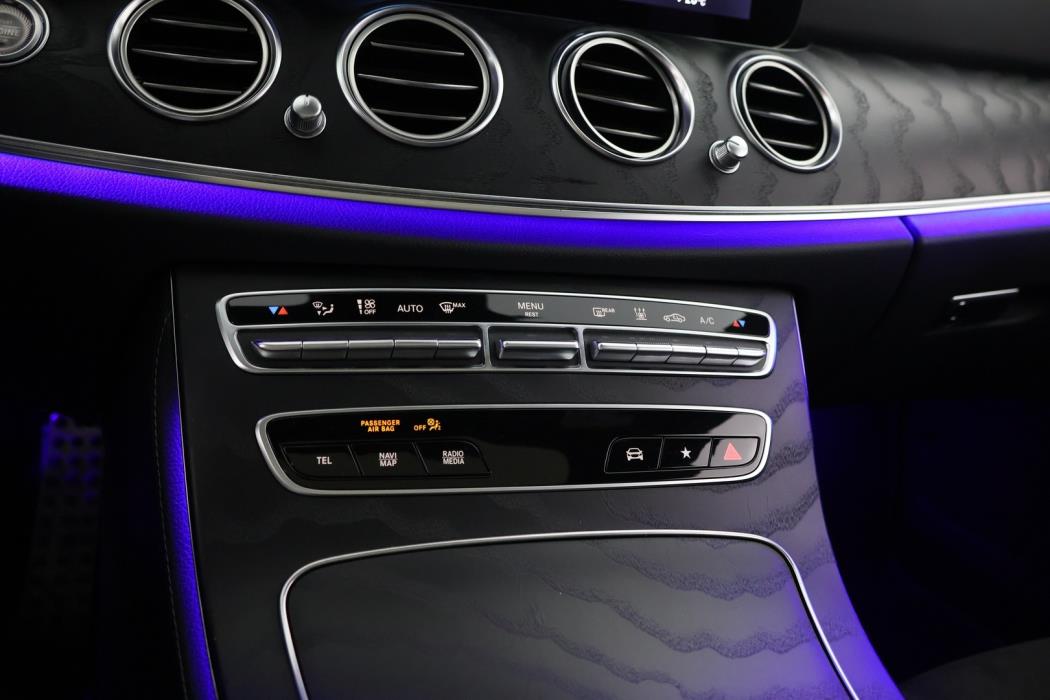 MERCEDES-BENZ E 2021