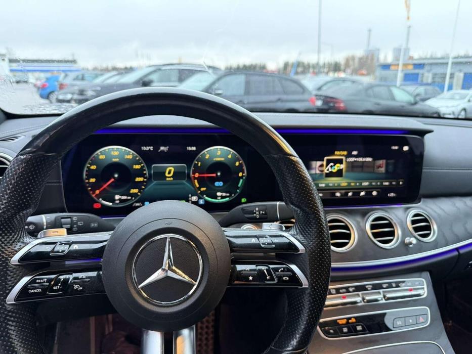 MERCEDES-BENZ E 2021