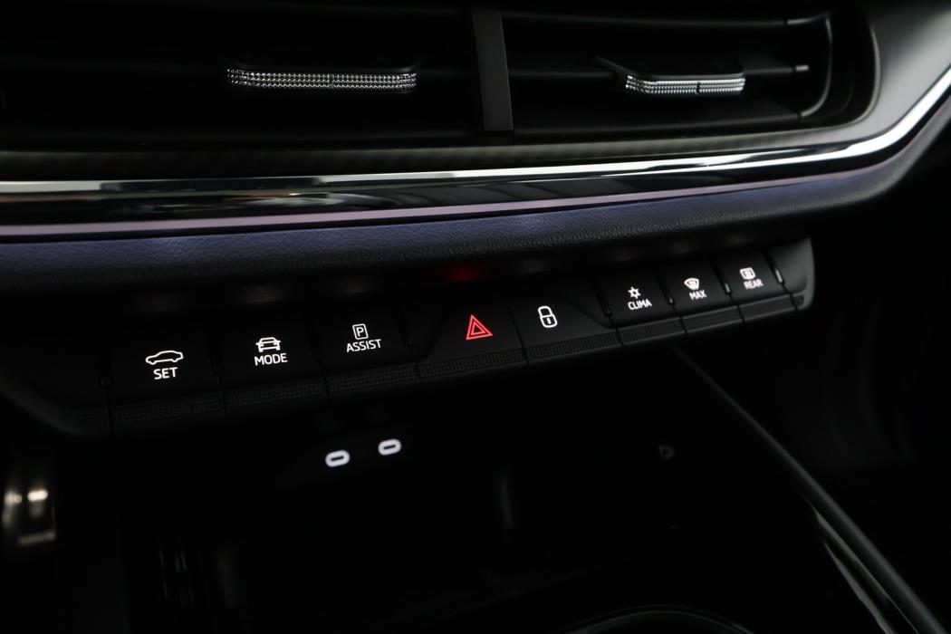 SKODA Enyaq 2023
