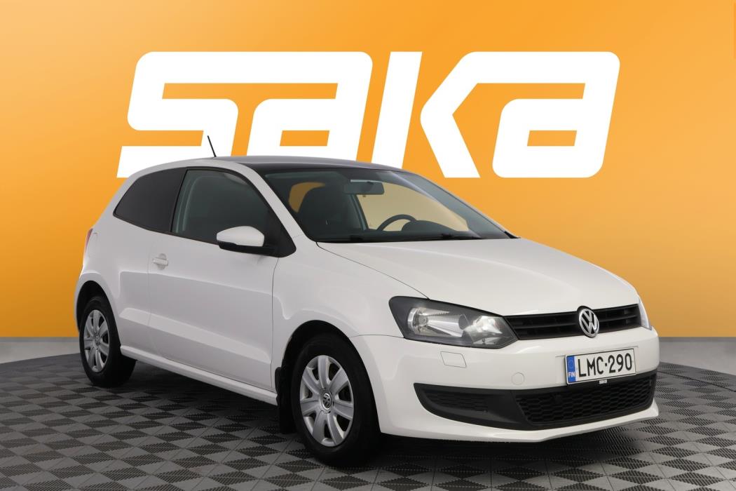 VOLKSWAGEN Polo 2014