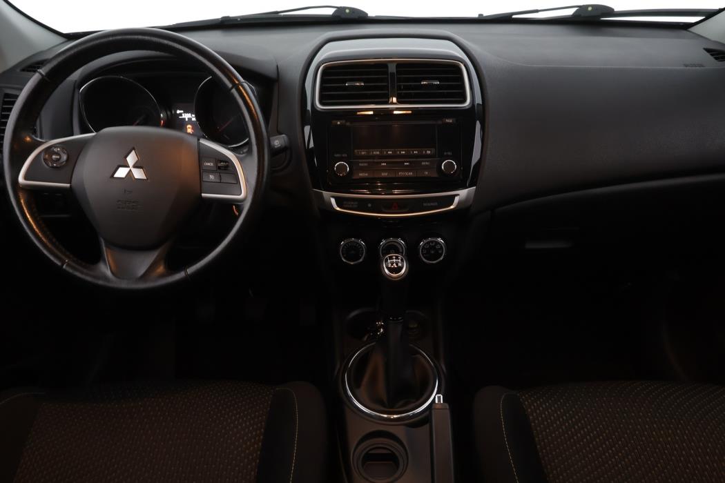 MITSUBISHI ASX 2015