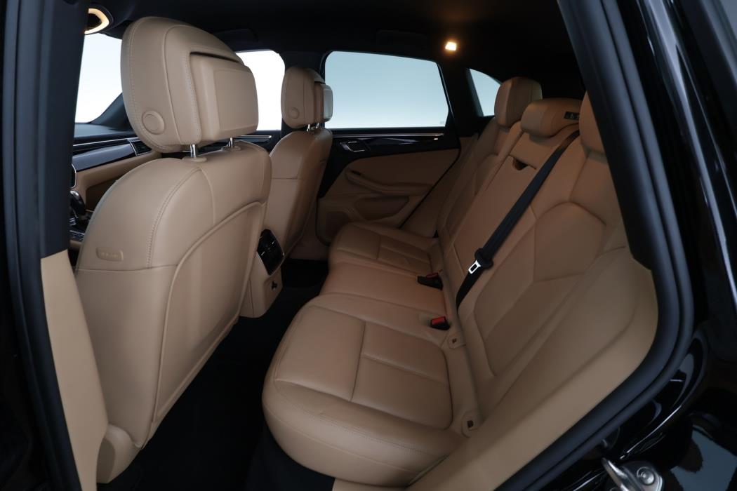 PORSCHE Macan 2017