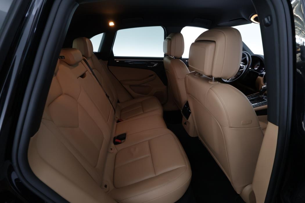 PORSCHE Macan 2017