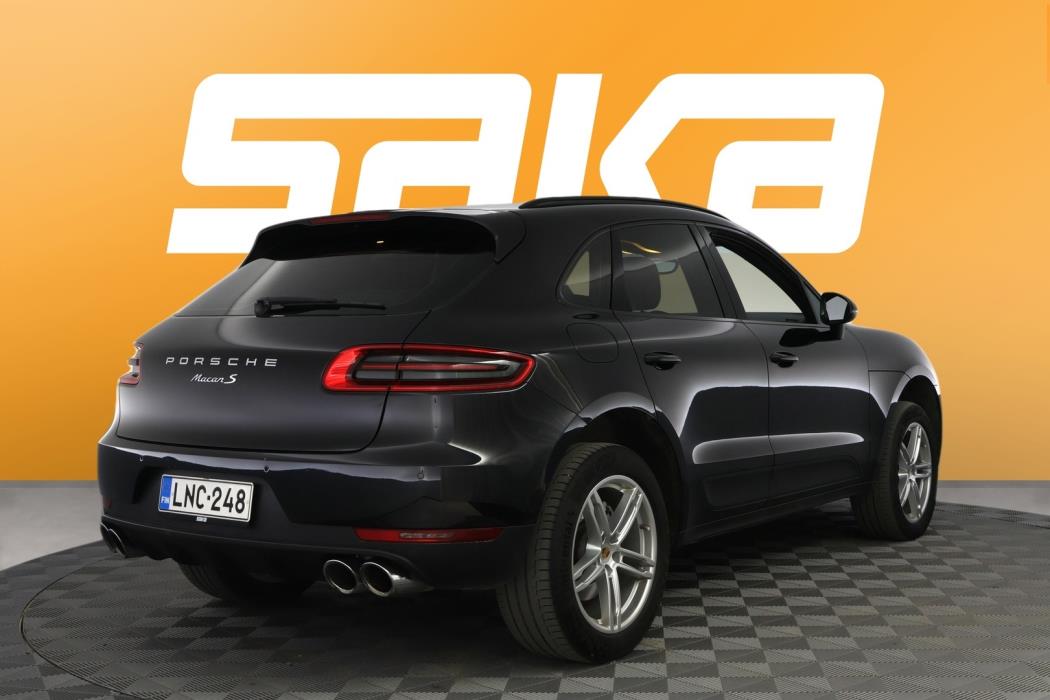 PORSCHE Macan 2017