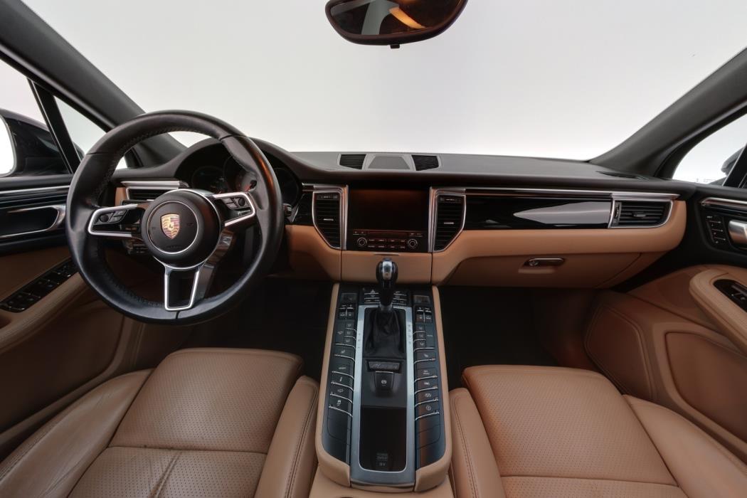 PORSCHE Macan 2017