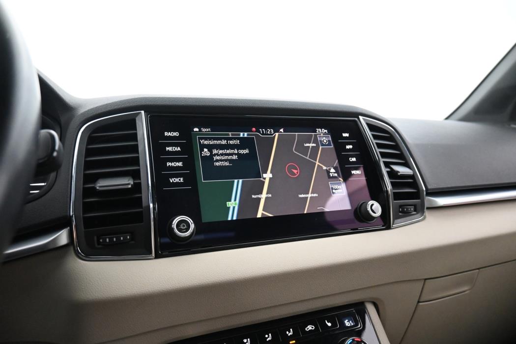 SKODA Karoq 2019
