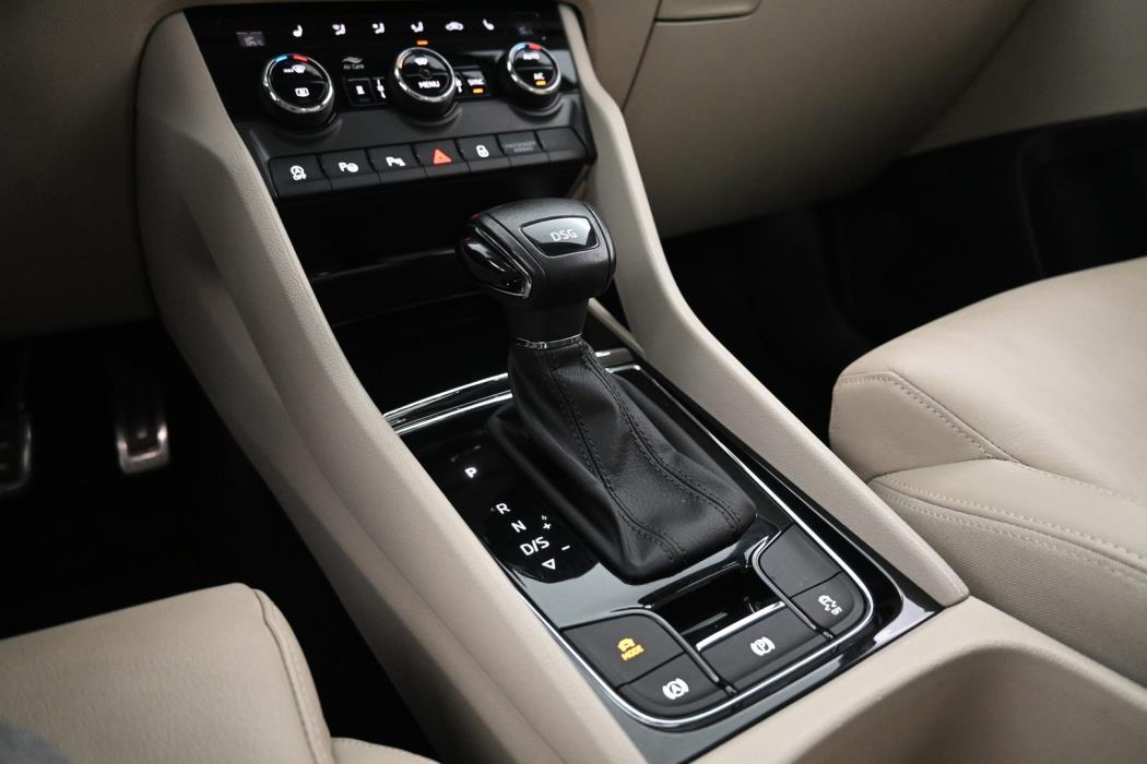 SKODA Karoq 2019