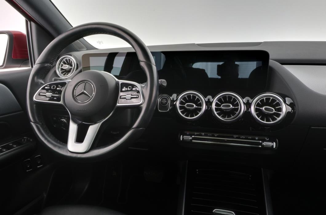 MERCEDES-BENZ B 2021