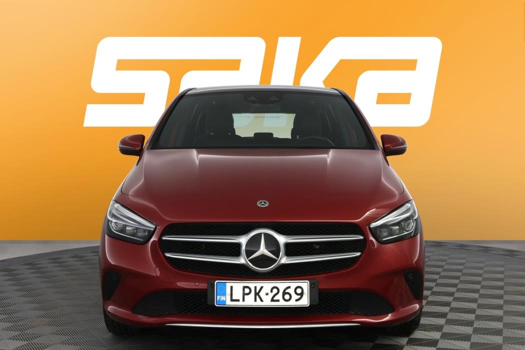 MERCEDES-BENZ B 2021