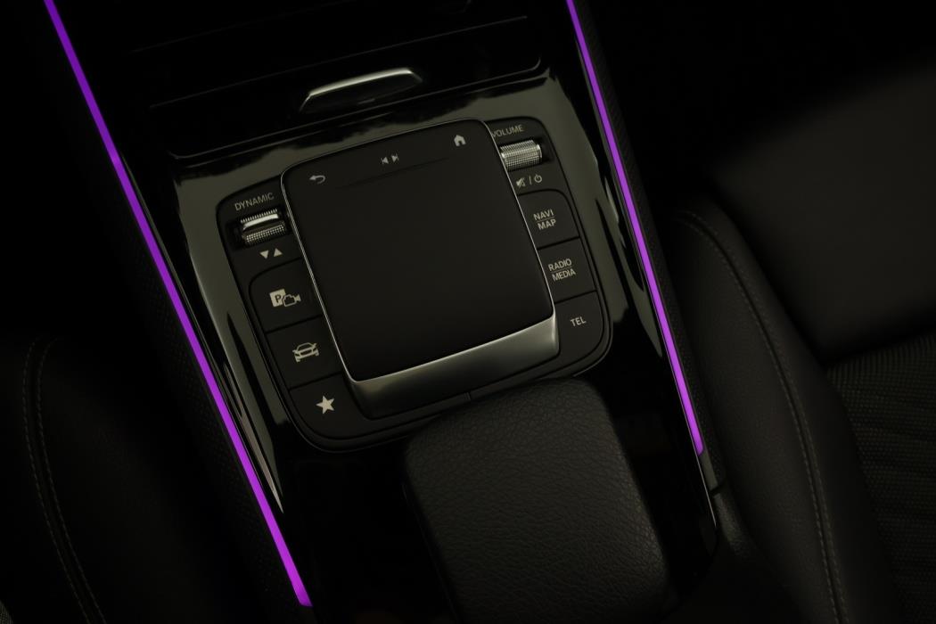 MERCEDES-BENZ B 2021