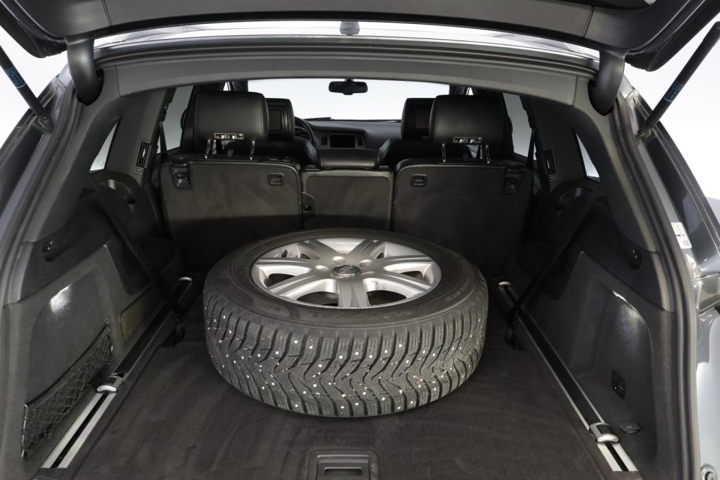 AUDI Q7 2012