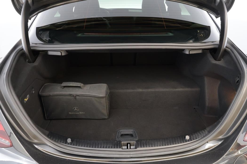 MERCEDES-BENZ C 2021