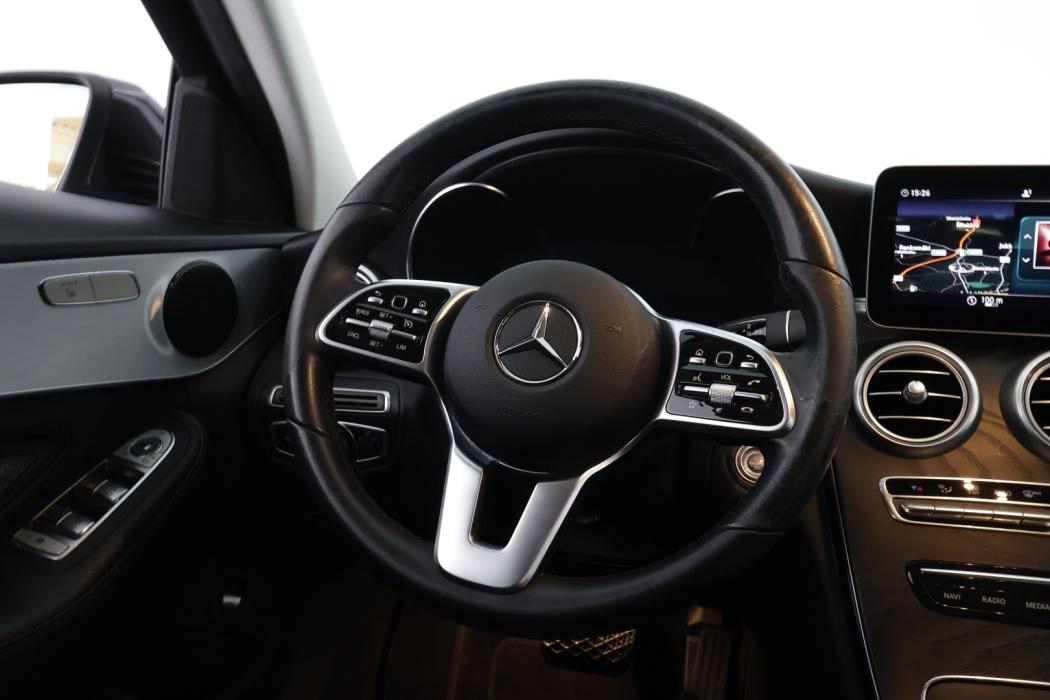 MERCEDES-BENZ C 2021