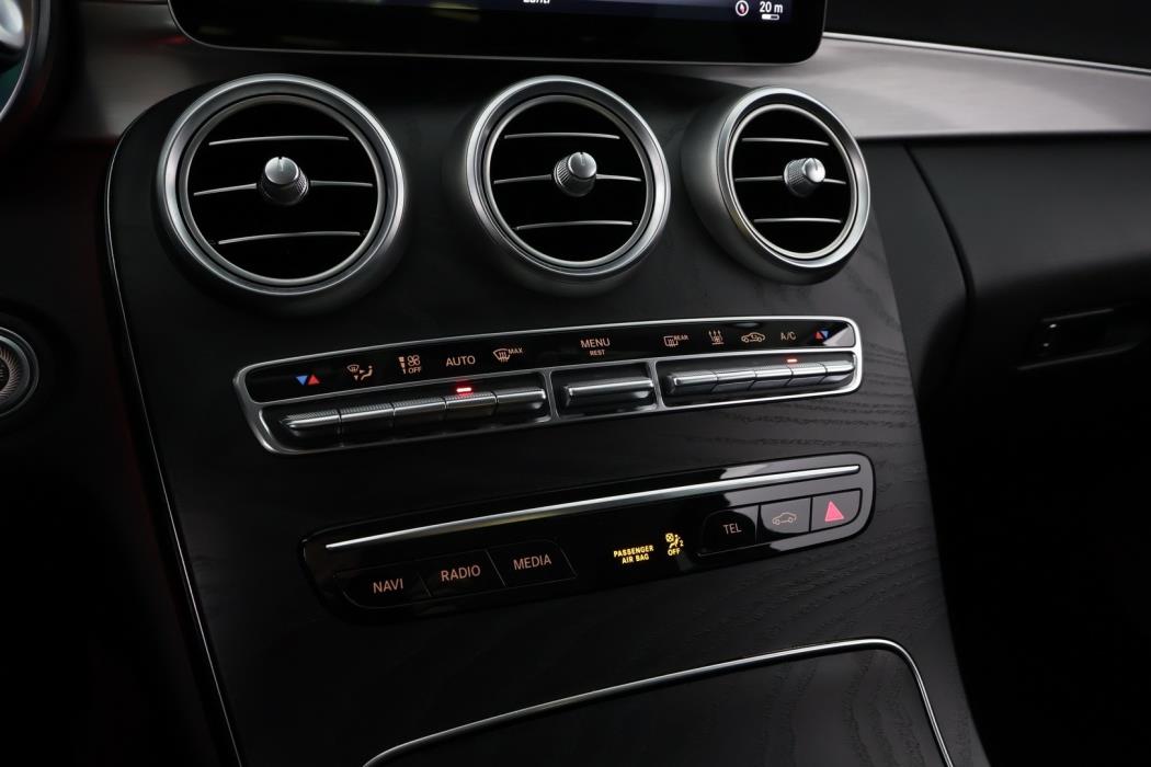 MERCEDES-BENZ C 2021