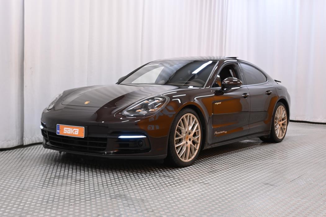 PORSCHE Panamera 2020