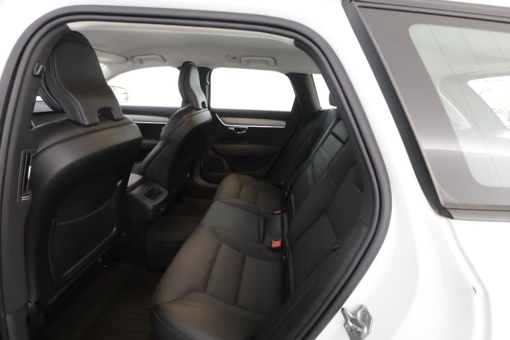 VOLVO V90 Cross Country 2021