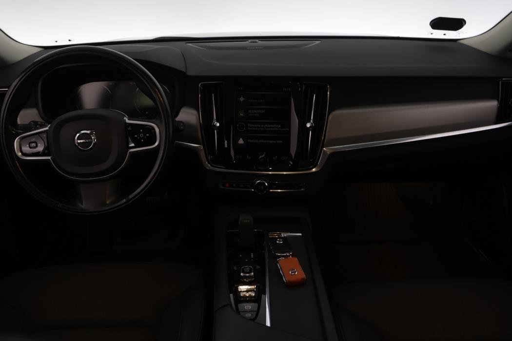 VOLVO V90 Cross Country 2021