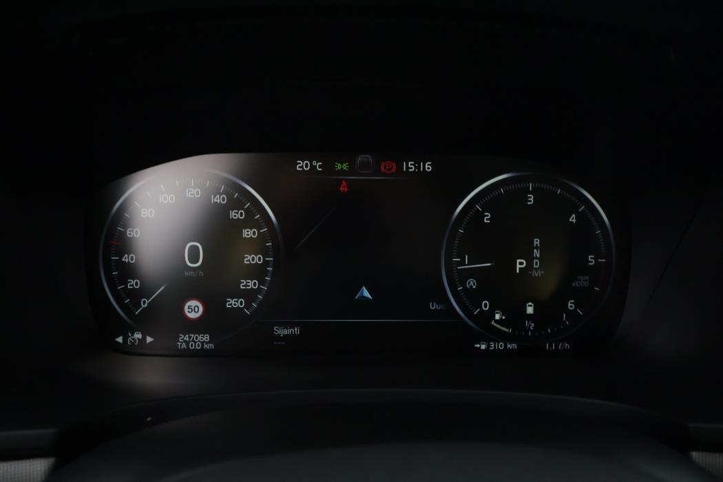 VOLVO V90 Cross Country 2021
