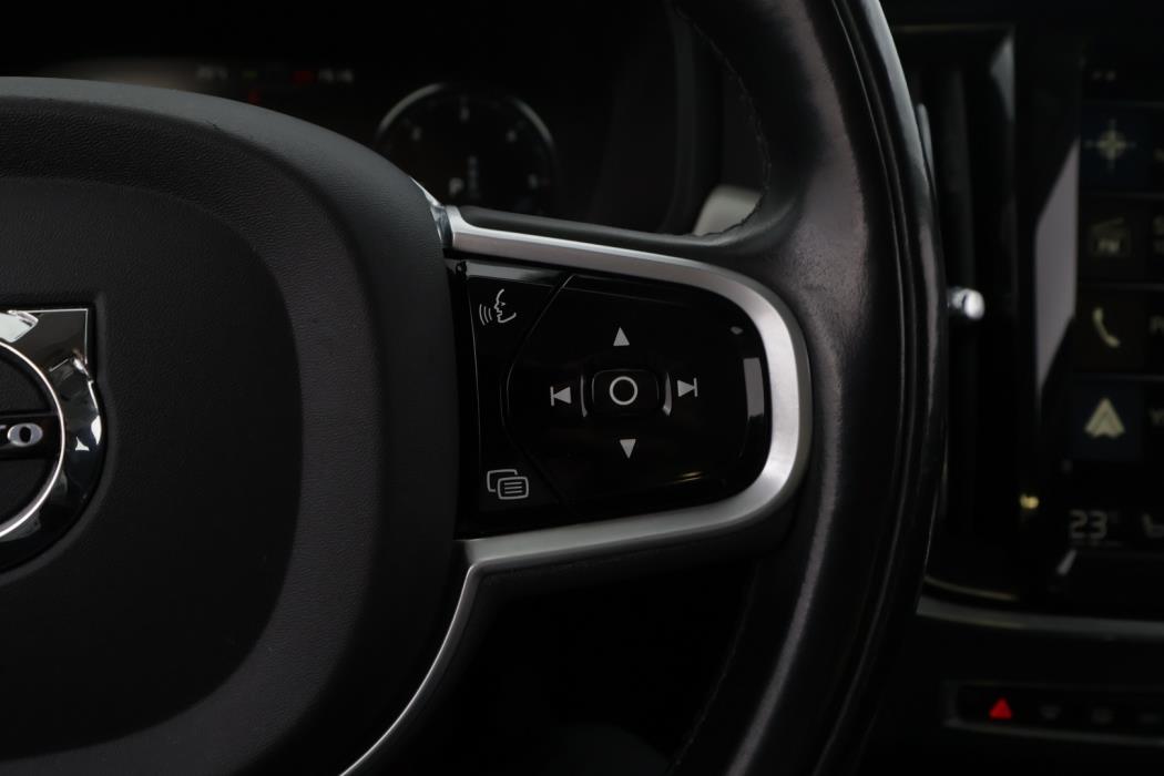 VOLVO V90 Cross Country 2021