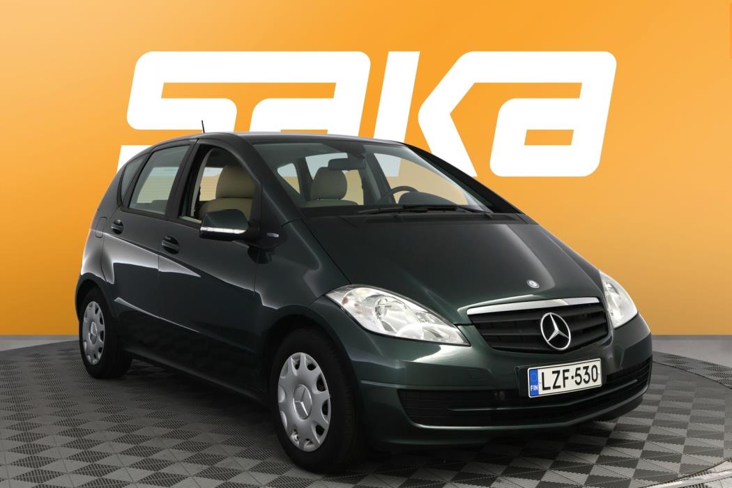 MERCEDES-BENZ A 2010