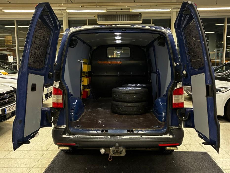 VOLKSWAGEN Transporter 2011