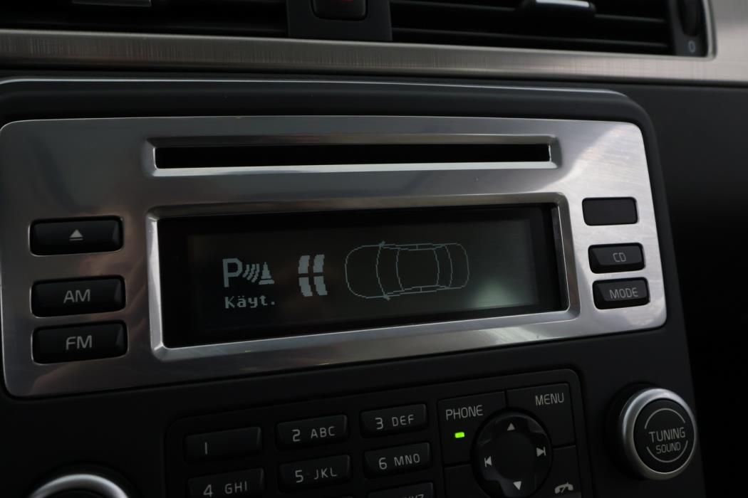 VOLVO V70 2011