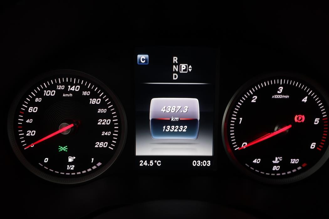 MERCEDES-BENZ C 2015