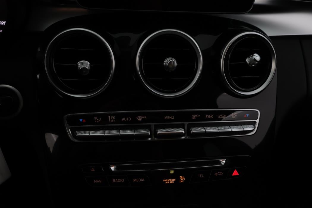 MERCEDES-BENZ C 2015