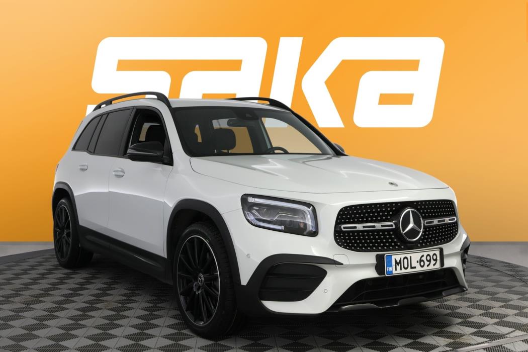 MERCEDES-BENZ GLB 2023