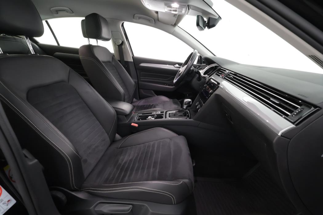 VOLKSWAGEN Passat 2020