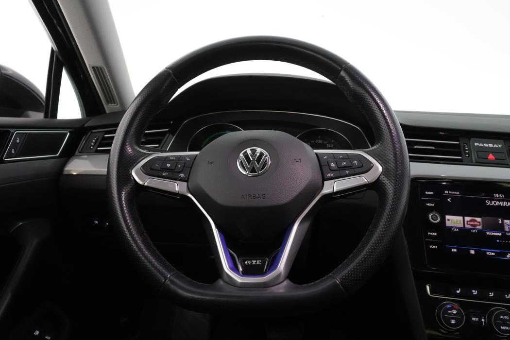VOLKSWAGEN Passat 2020