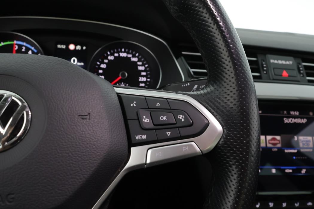 VOLKSWAGEN Passat 2020