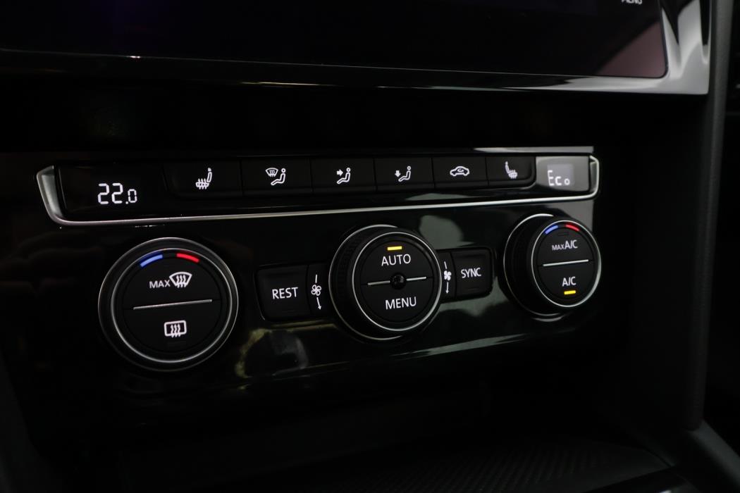 VOLKSWAGEN Passat 2020