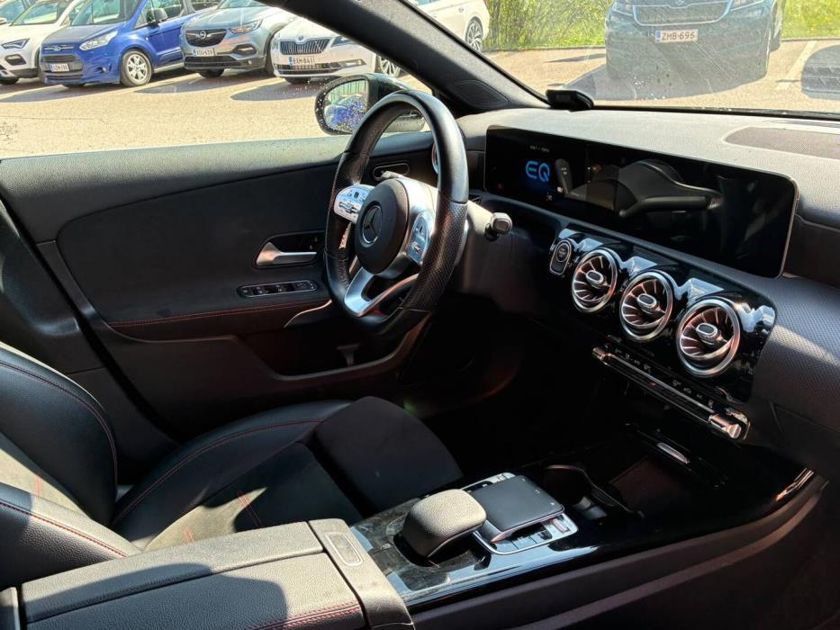 MERCEDES-BENZ A 2020