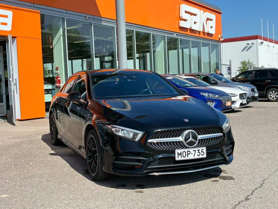 MERCEDES-BENZ A 2020