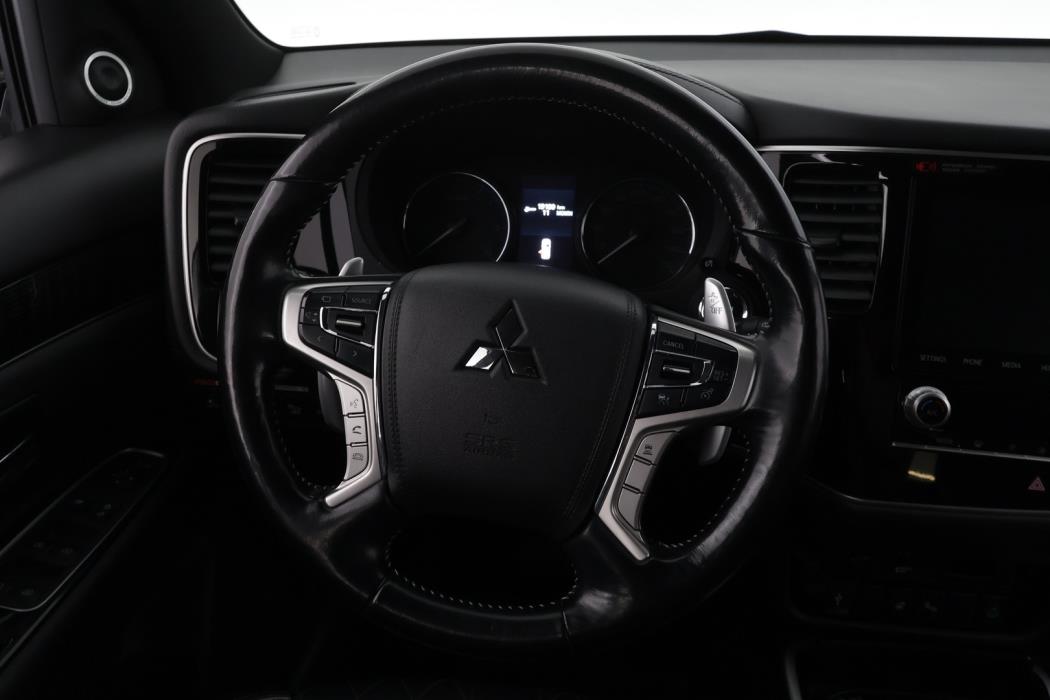 MITSUBISHI Outlander PHEV 2020