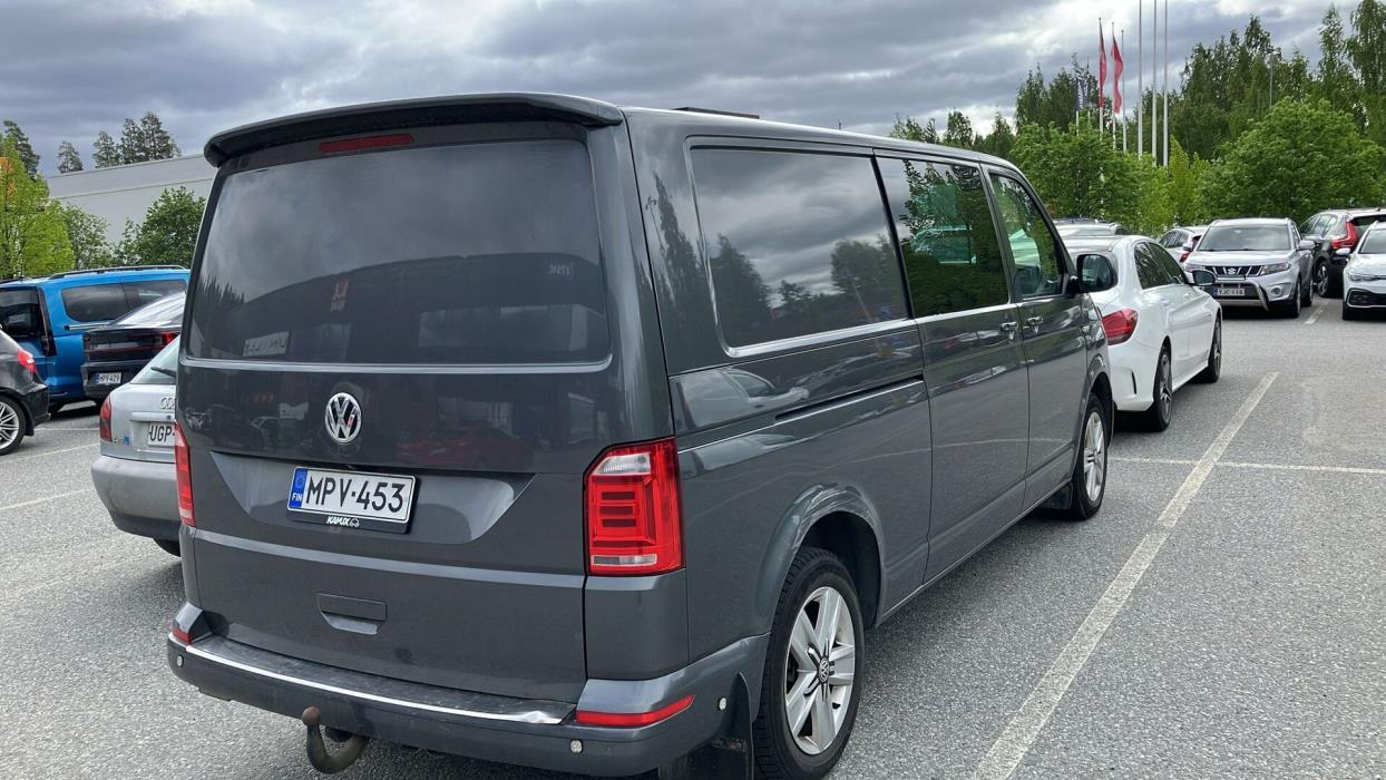 VOLKSWAGEN TRANSPORTER 2017