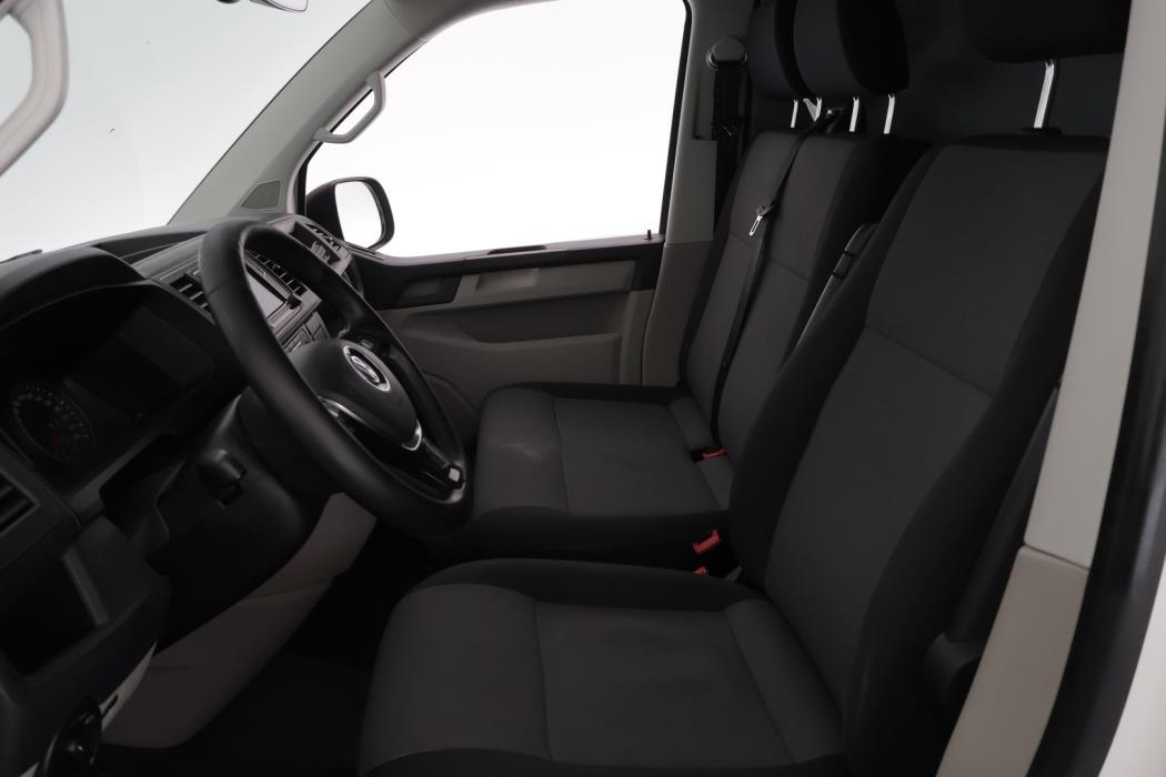 VOLKSWAGEN Transporter 2018