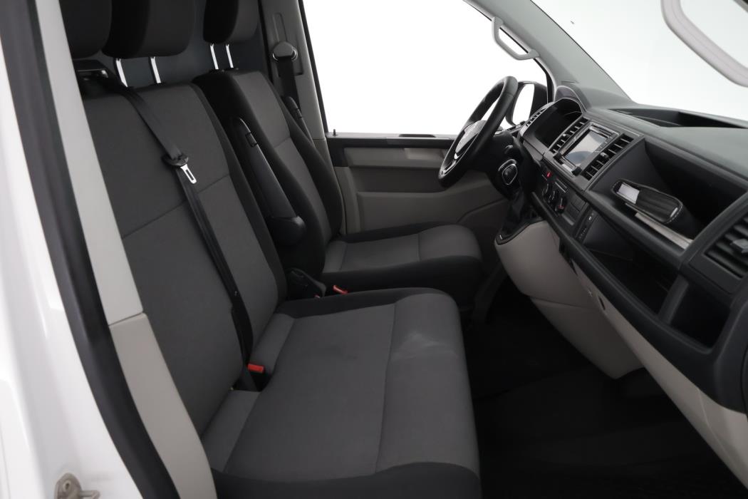 VOLKSWAGEN Transporter 2018