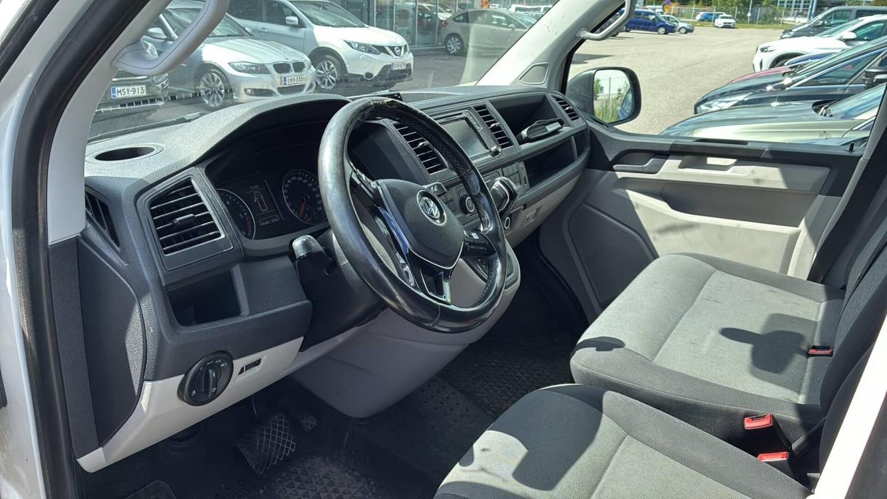 VOLKSWAGEN Transporter 2018